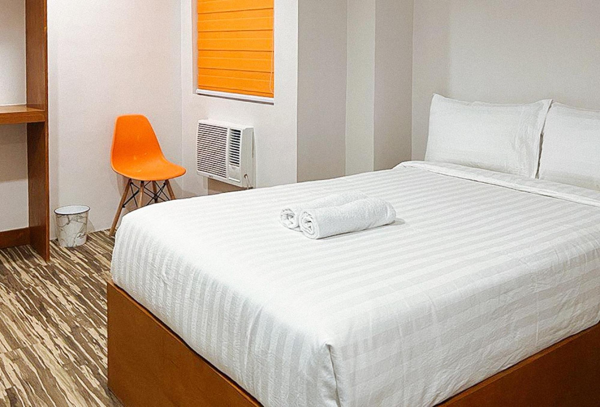 Lea Robert Hotel Angeles Pampanga By Reddoorz Dış mekan fotoğraf