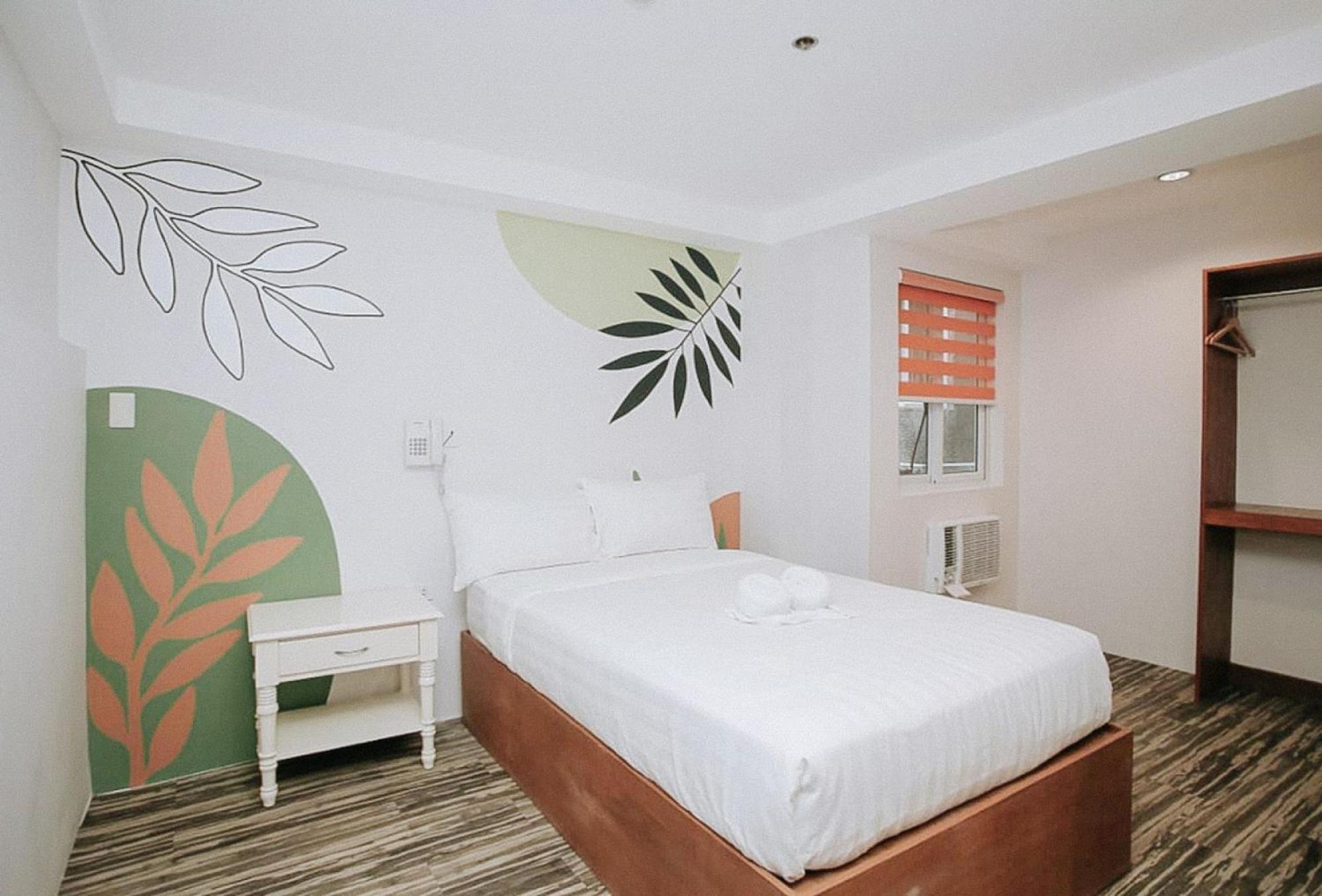 Lea Robert Hotel Angeles Pampanga By Reddoorz Dış mekan fotoğraf