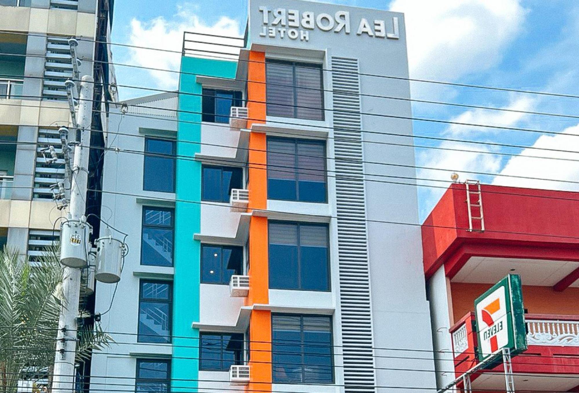Lea Robert Hotel Angeles Pampanga By Reddoorz Dış mekan fotoğraf