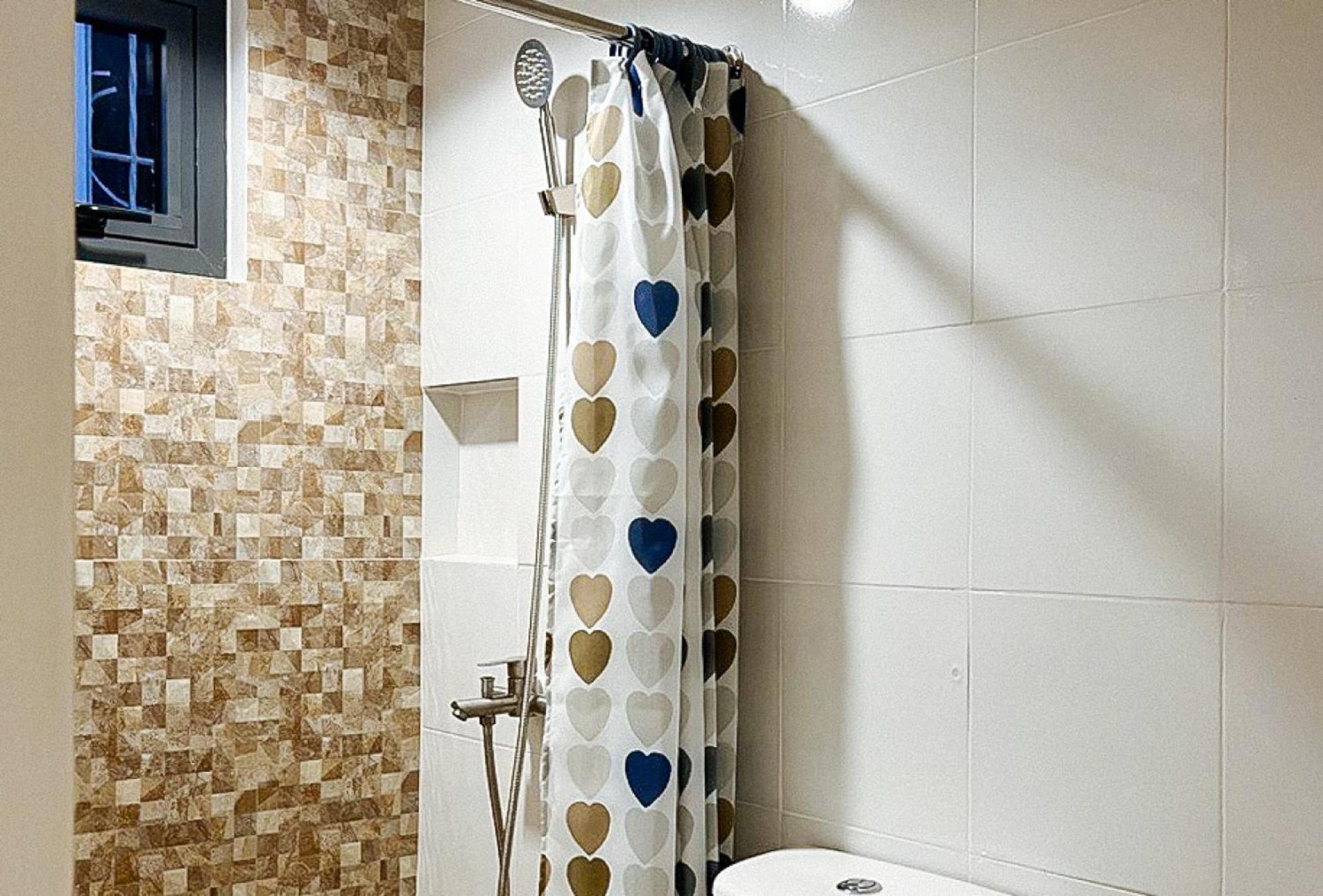 Lea Robert Hotel Angeles Pampanga By Reddoorz Dış mekan fotoğraf
